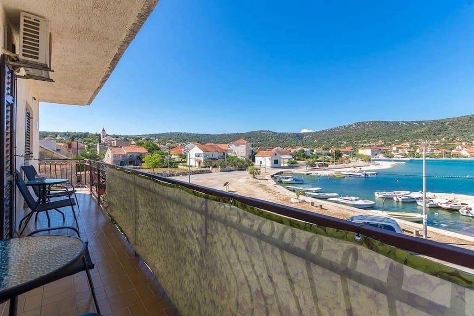 Apartment (A1) | Balcony