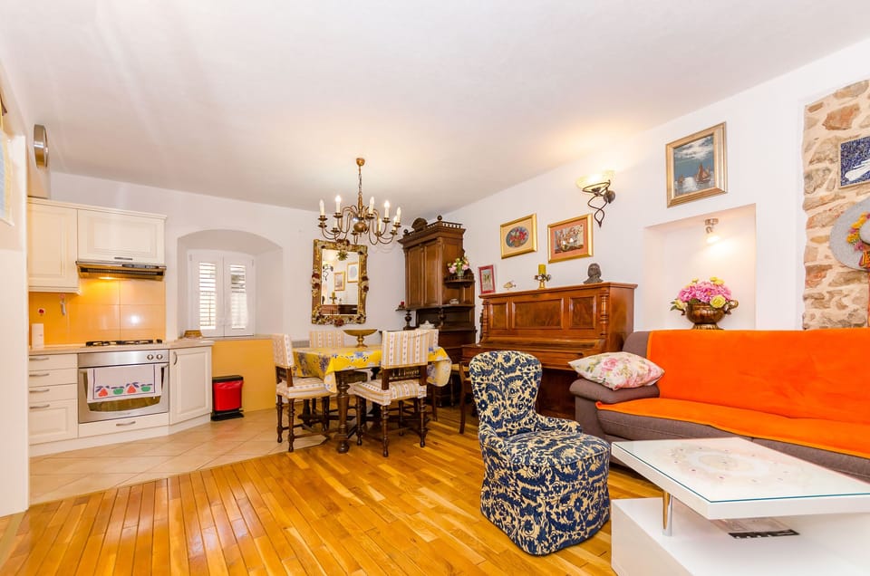 House | Living area