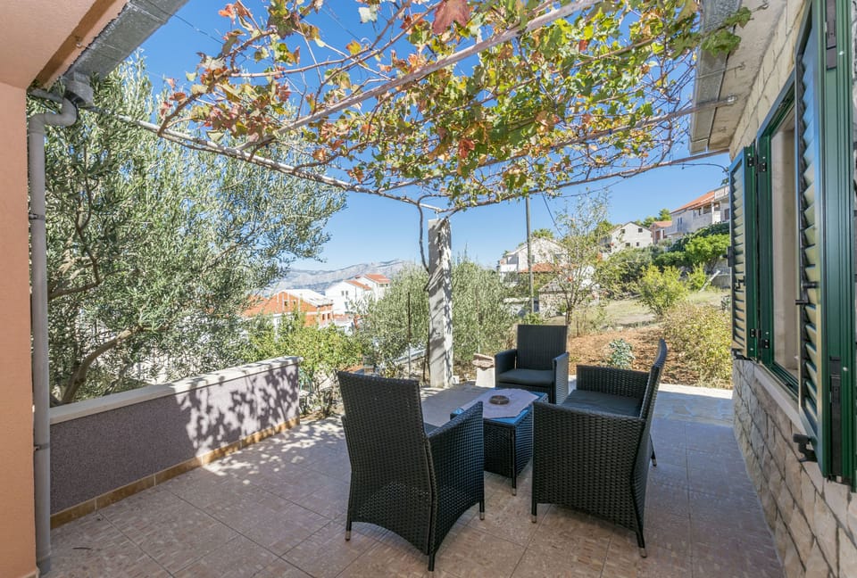 House | Terrace/patio