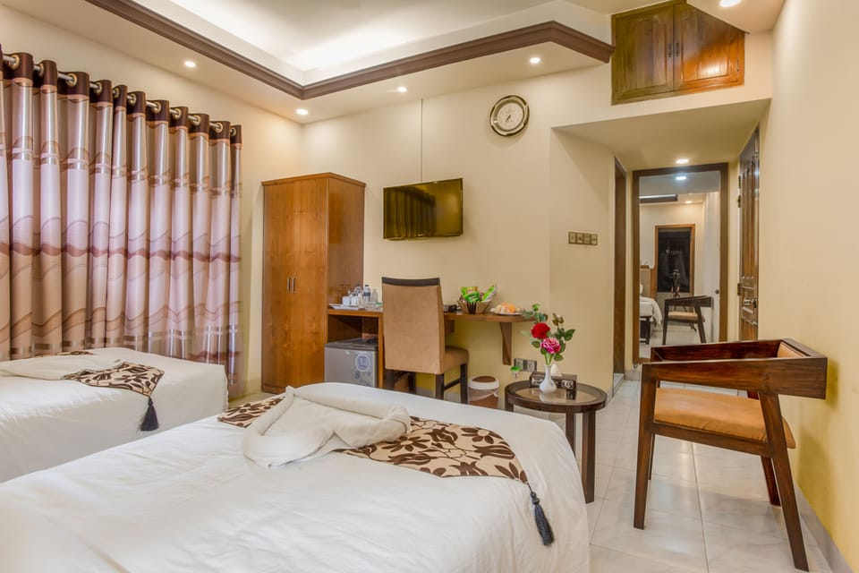 Deluxe Twin Room | Blackout drapes, soundproofing, free WiFi, bed sheets