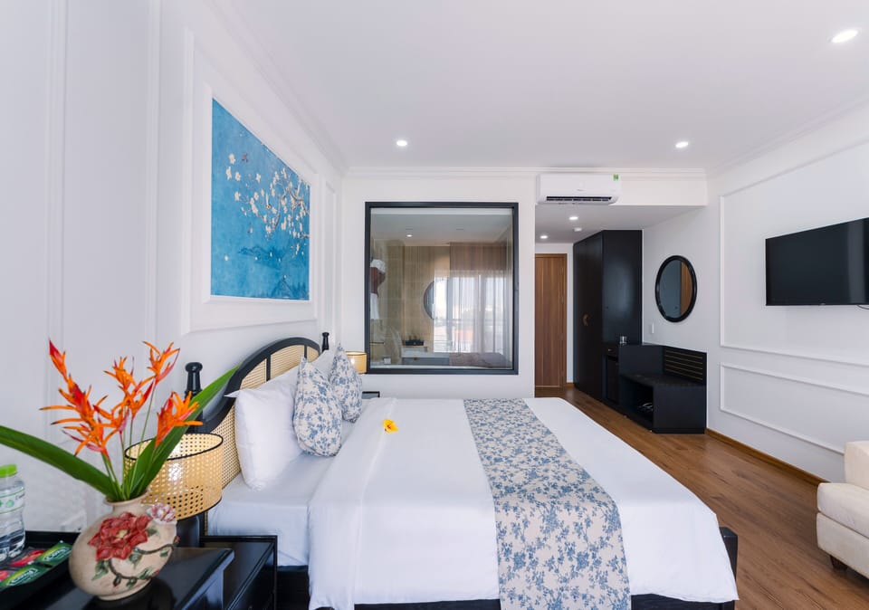 Premier Double Room | 1 bedroom, premium bedding, memory foam beds, in-room safe
