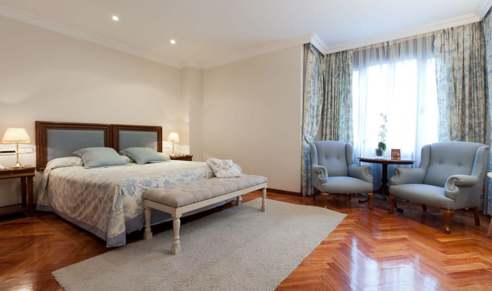Quadruple Room | Premium bedding, minibar, in-room safe, desk