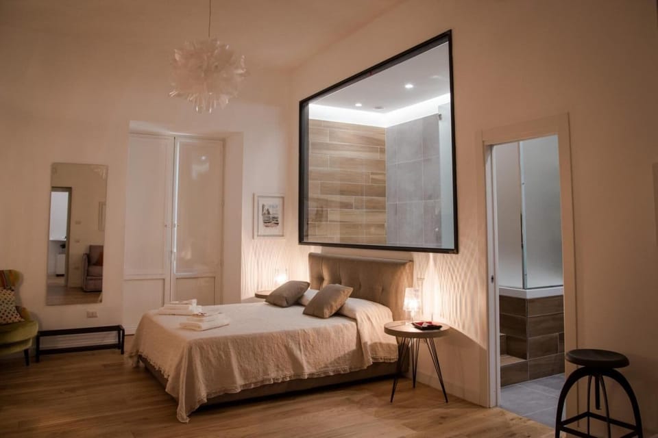 Minibar, desk, soundproofing, rollaway beds