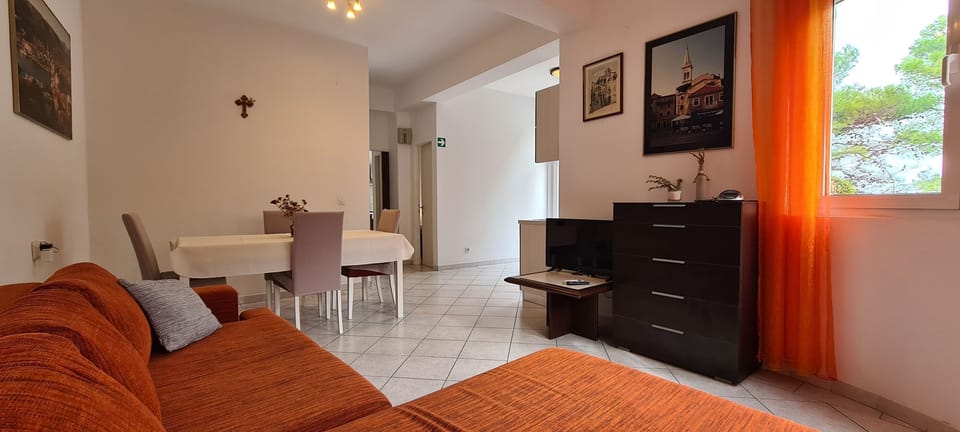 Apartment (A1) | Living room