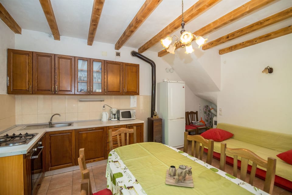 Private kitchen | Fridge, microwave, espresso maker, coffee/tea maker