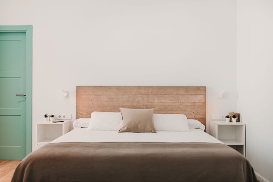 Superior Double or Twin Room | Hypo-allergenic bedding, desk, free WiFi, bed sheets