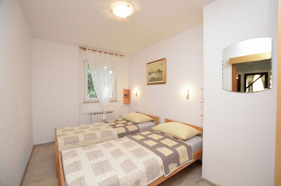 Apartment (A1) | 1 bedroom, free WiFi, bed sheets