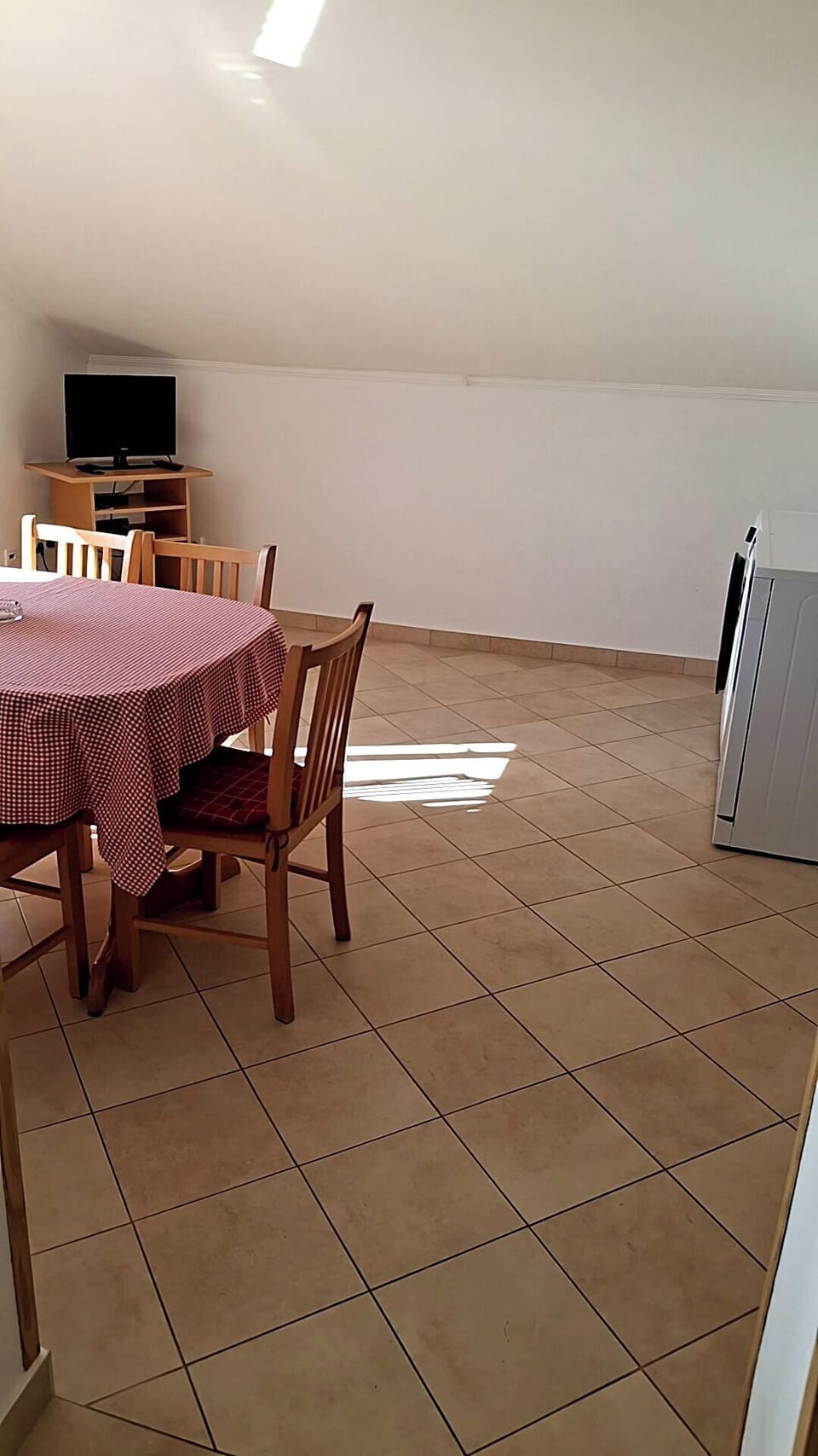 Apartment (A1) | Dining