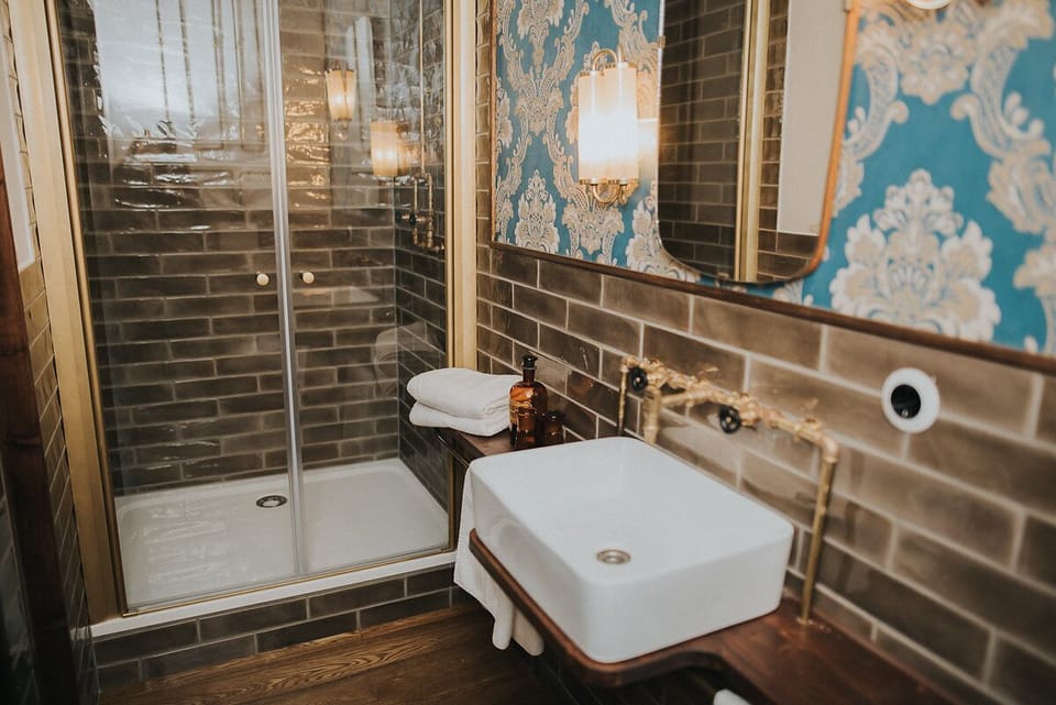 Double Room (Kanzleramt) | Bathroom | Hair dryer, towels
