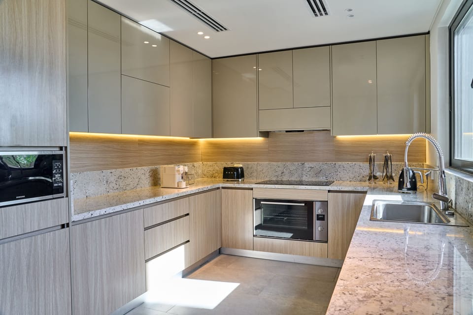 G-villa | Private kitchen | Coffee/tea maker, highchair