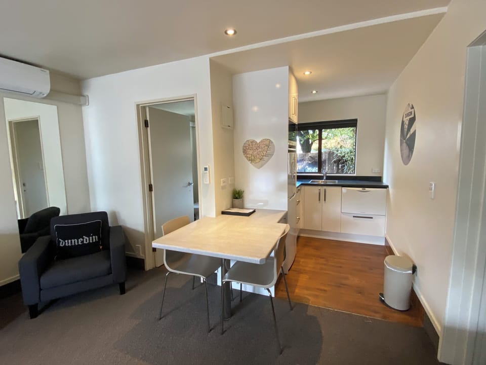 Apartment, 1 Bedroom | Private kitchen | Fridge, microwave, stovetop, dishwasher