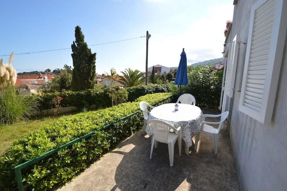 Apartment (A1) | Courtyard
