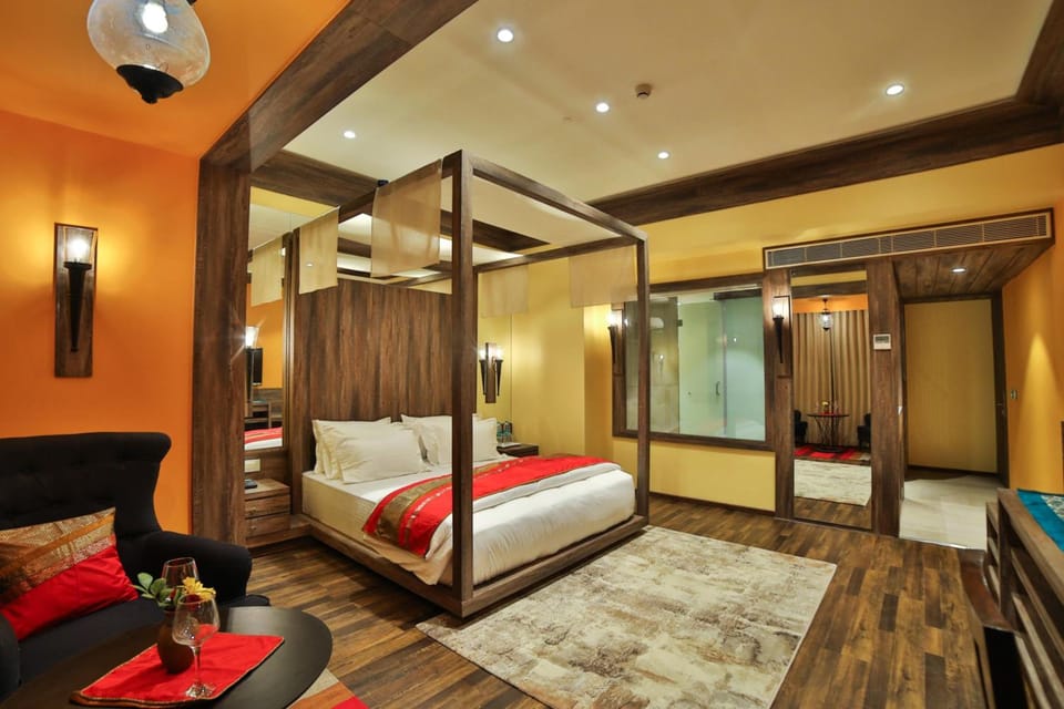 Premium Grande Room | Minibar, in-room safe, desk, soundproofing