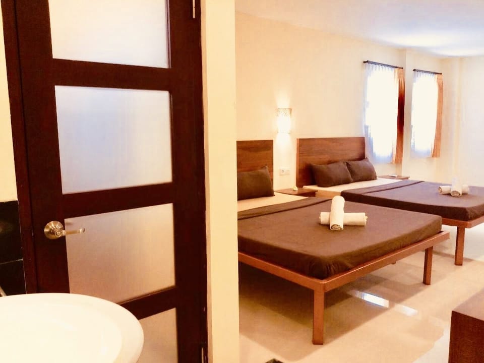 Desk, free WiFi, bed sheets