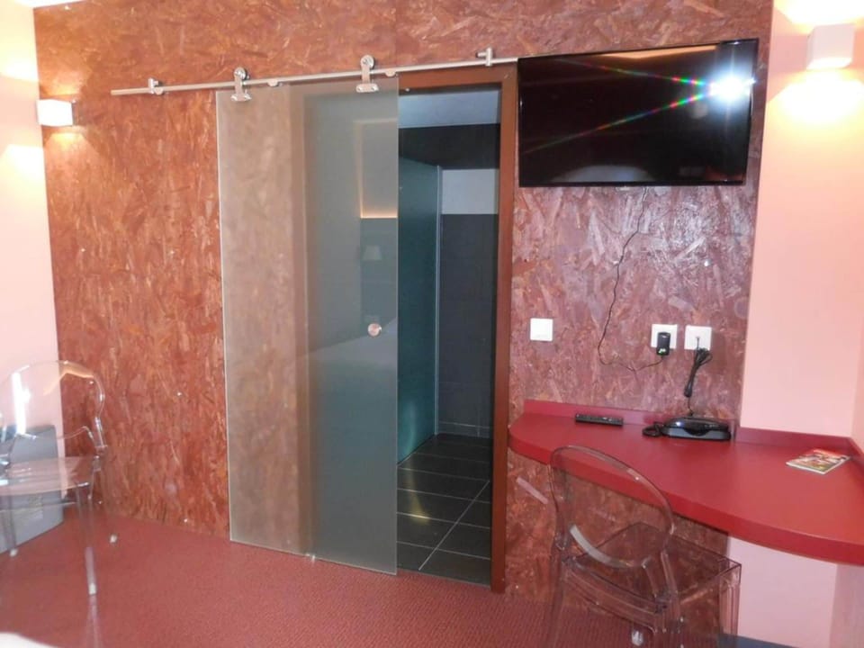 Twin Room | Room amenity