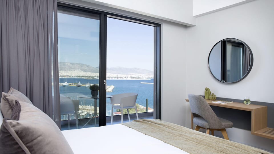 Superior Double Room, Sea View | Premium bedding, minibar, in-room safe, blackout drapes