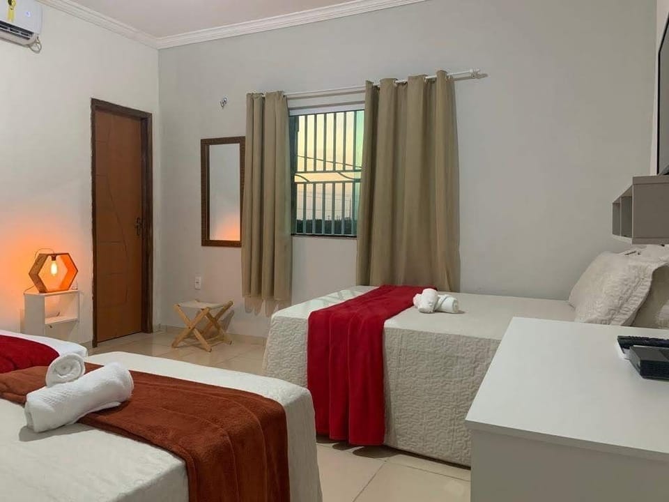 Suíte Quintupla | Premium bedding, minibar, desk, blackout drapes