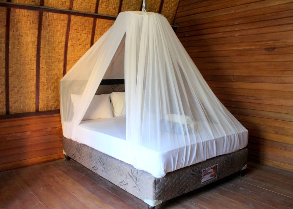 Standard Bungalow, Garden View | Pillowtop beds, WiFi (free), bed sheets