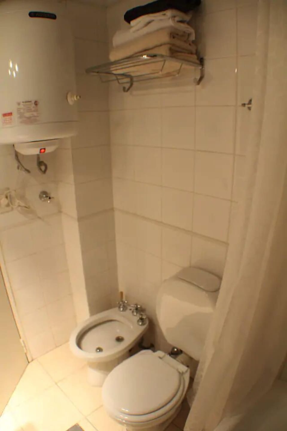 Classic Studio | Bathroom | Shower, towels