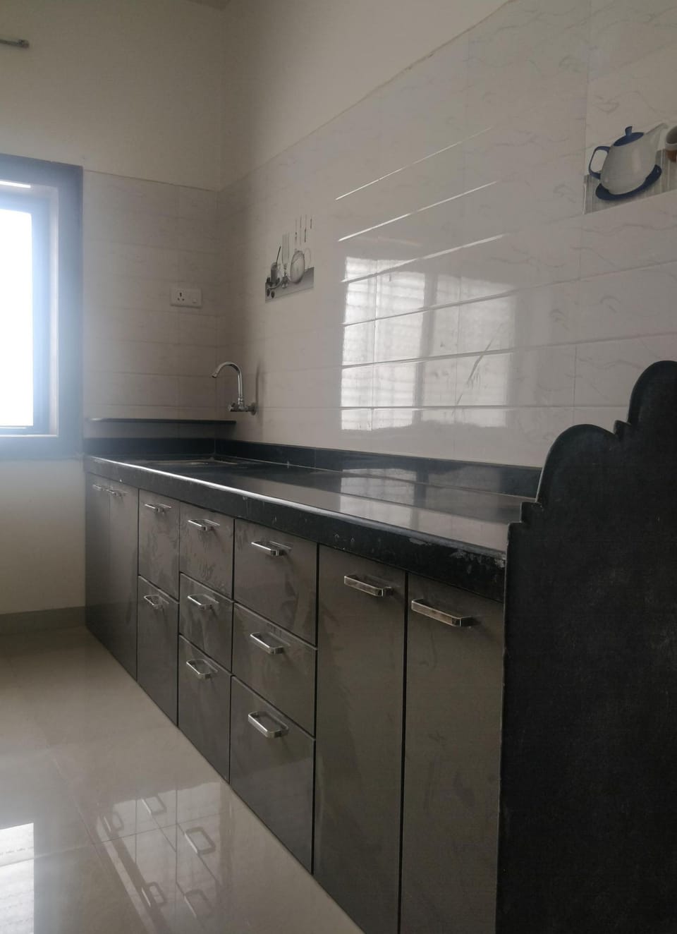 2 BHK | Private kitchen | Shared fridge