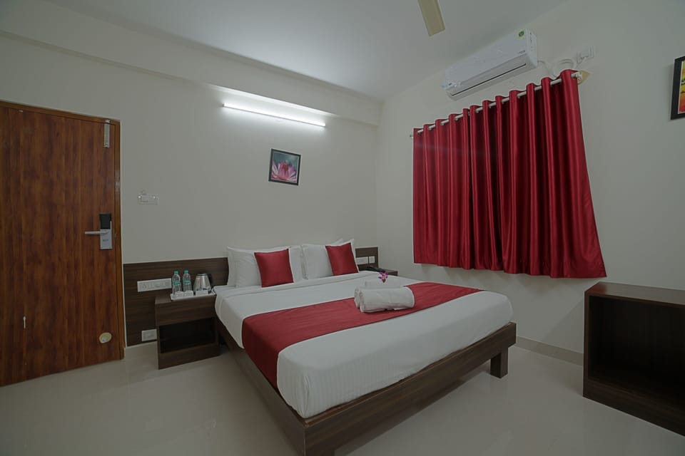 1 bedroom, premium bedding, in-room safe, individually decorated