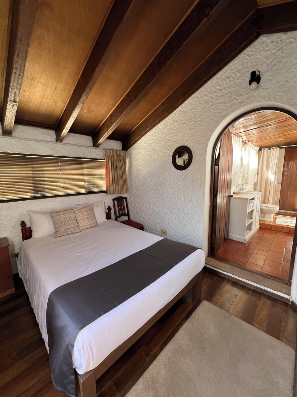 Standard Double Room | Free WiFi, bed sheets