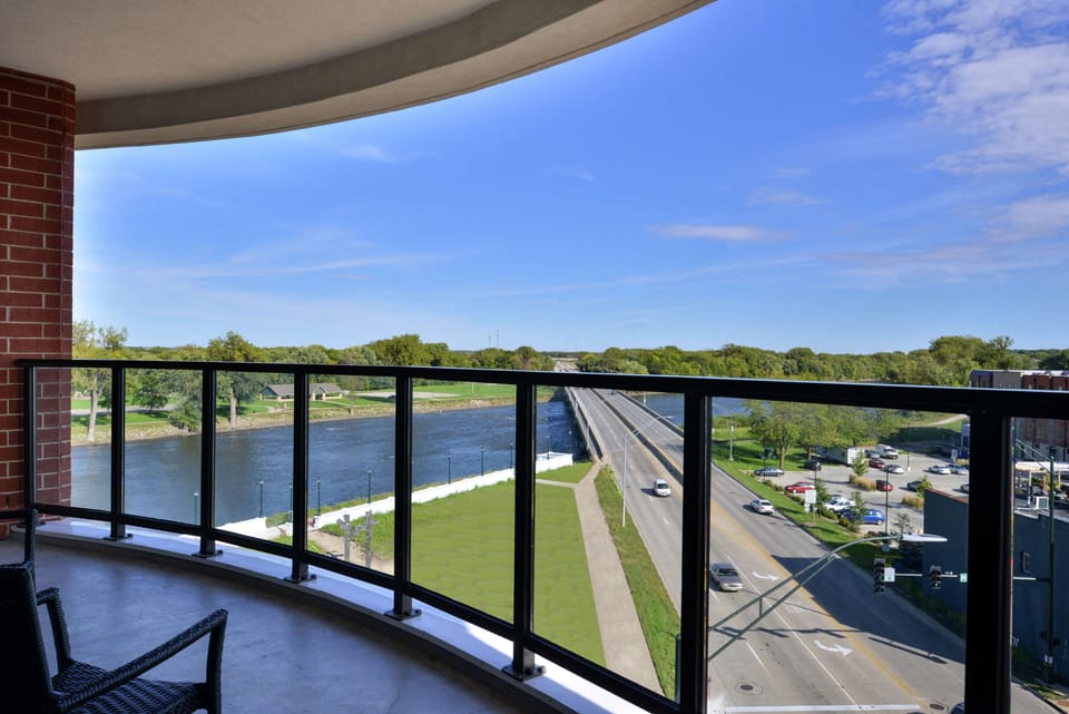 Suite, 1 King Bed, Non Smoking | View from room