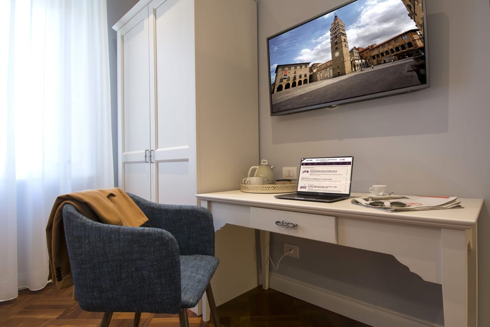 Double Room (Dittamo) | Frette Italian sheets, premium bedding, down comforters, pillowtop beds
