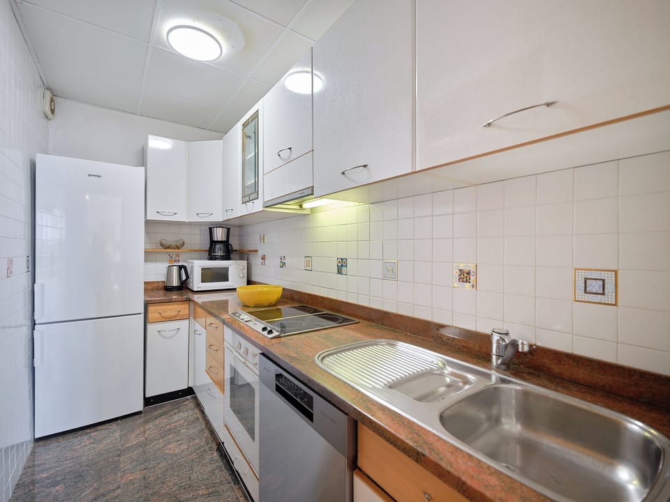 Apartment, Terrace, Sea View (2 Bedrooms) | Private kitchen | Coffee/tea maker, full-size fridge, microwave, oven