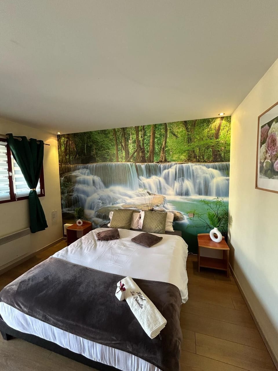 Individually decorated, individually furnished, desk, blackout drapes