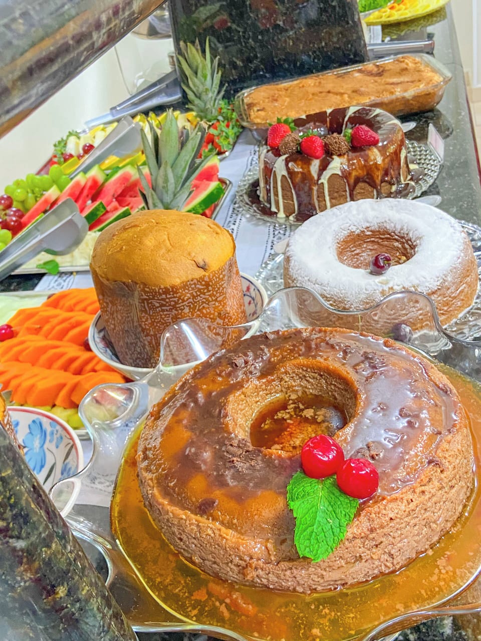 Free daily buffet breakfast