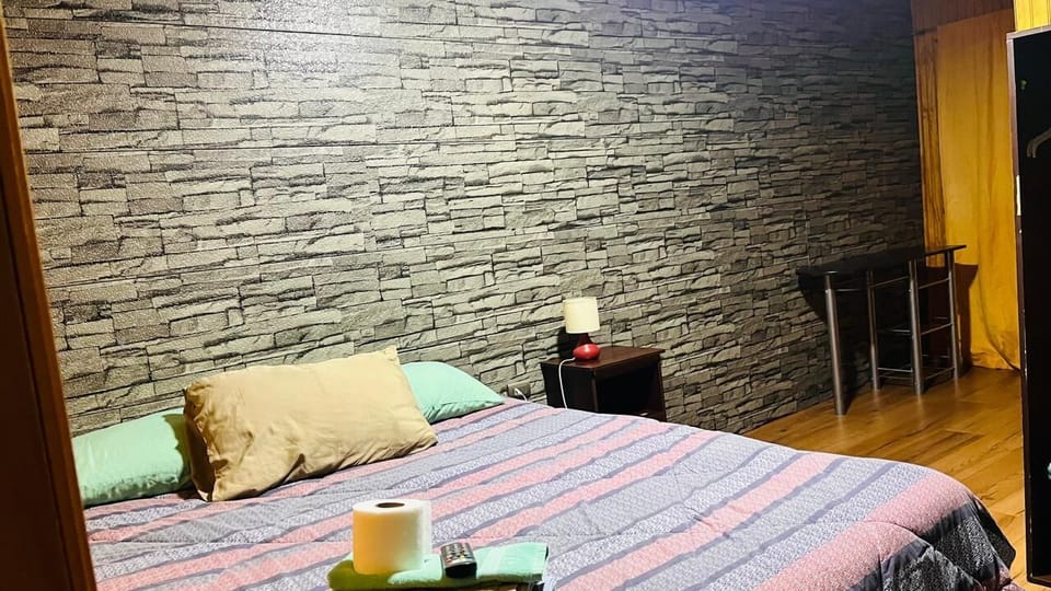 Single Room | Premium bedding, desk, laptop workspace, blackout drapes