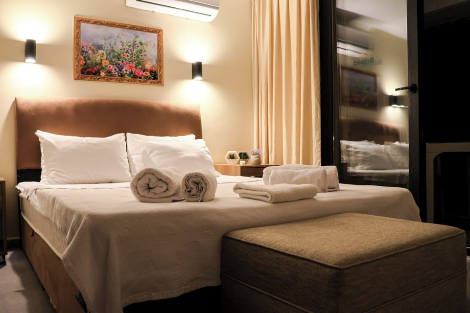 Desk, free WiFi, bed sheets