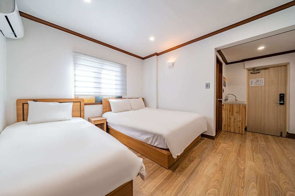 Standard Twin Room, Ocean View | Free WiFi