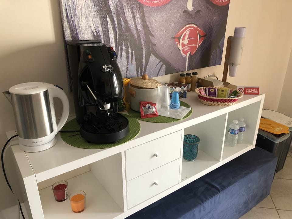 Free daily self-serve breakfast