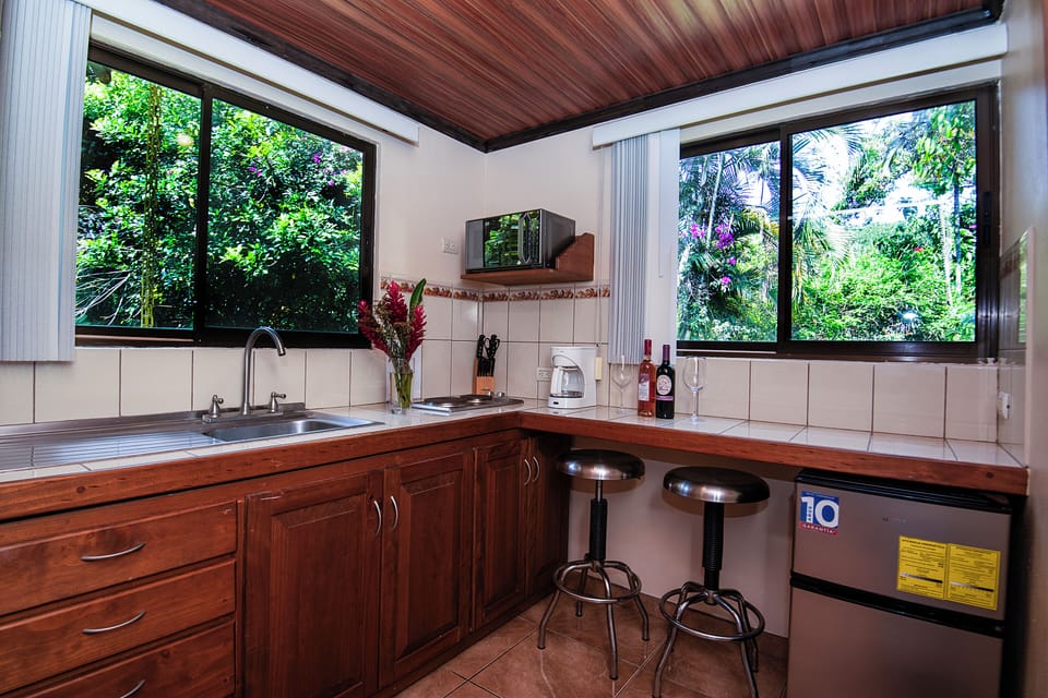 Honeymoon Cottage | Private kitchen | Coffee/tea maker