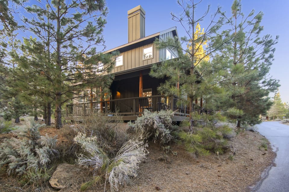 House, 4 Bedrooms | Property grounds