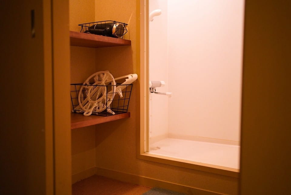 Executive Villa, 4 Bedrooms, Mountain View | Bathroom shower