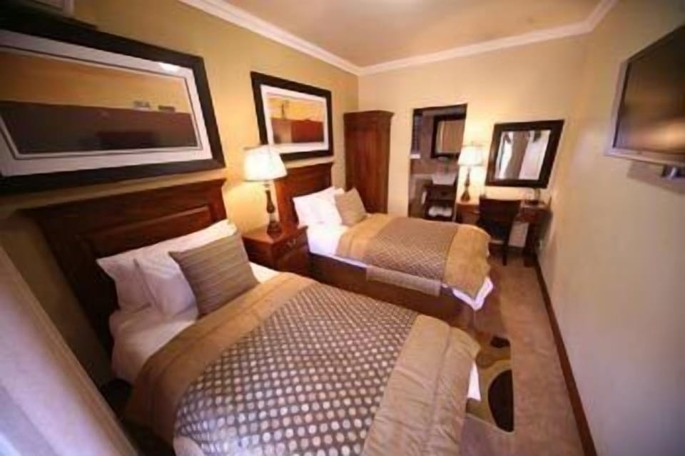 3/4 Bed | 7 bedrooms, premium bedding, minibar, in-room safe