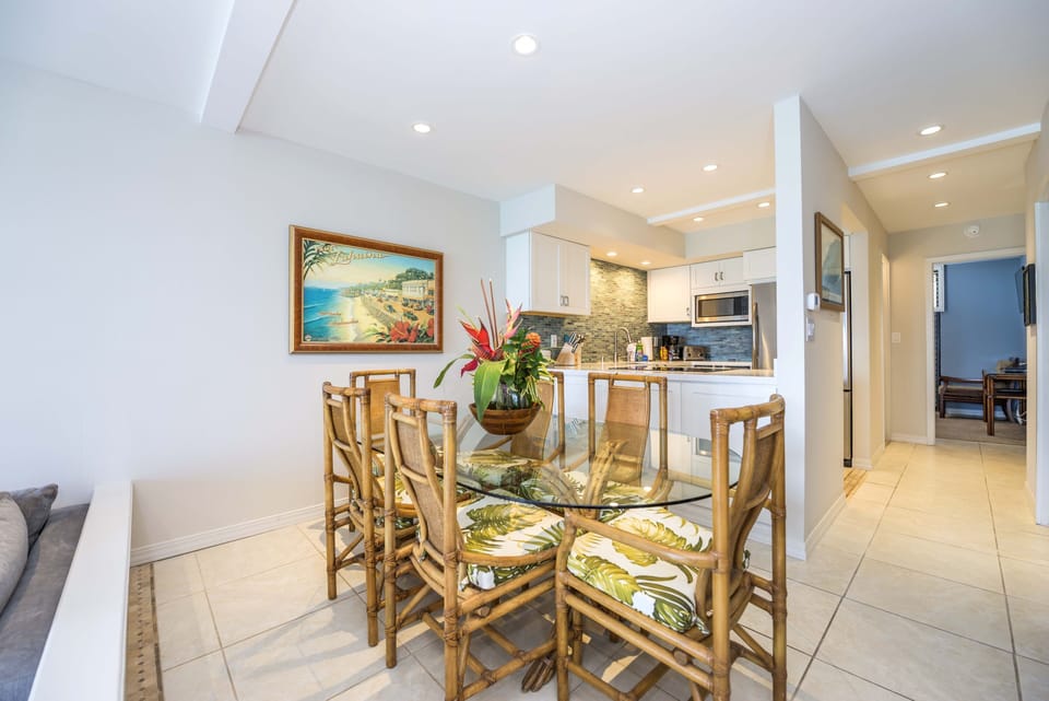 Condo, 3 Bedrooms | Dining