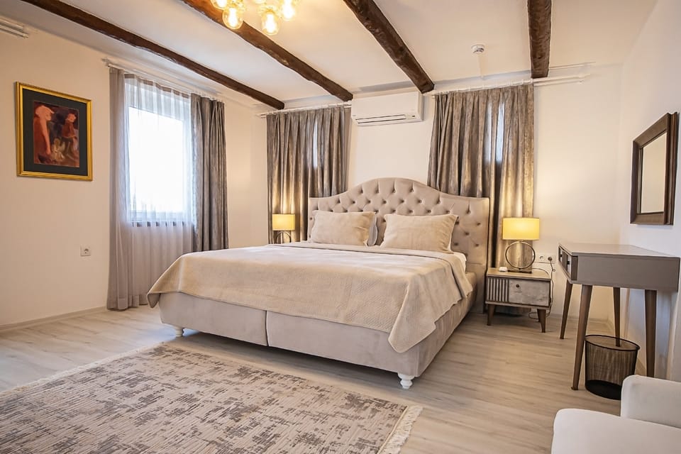 Deluxe Suite, Sea View | Egyptian cotton sheets, premium bedding, down comforters