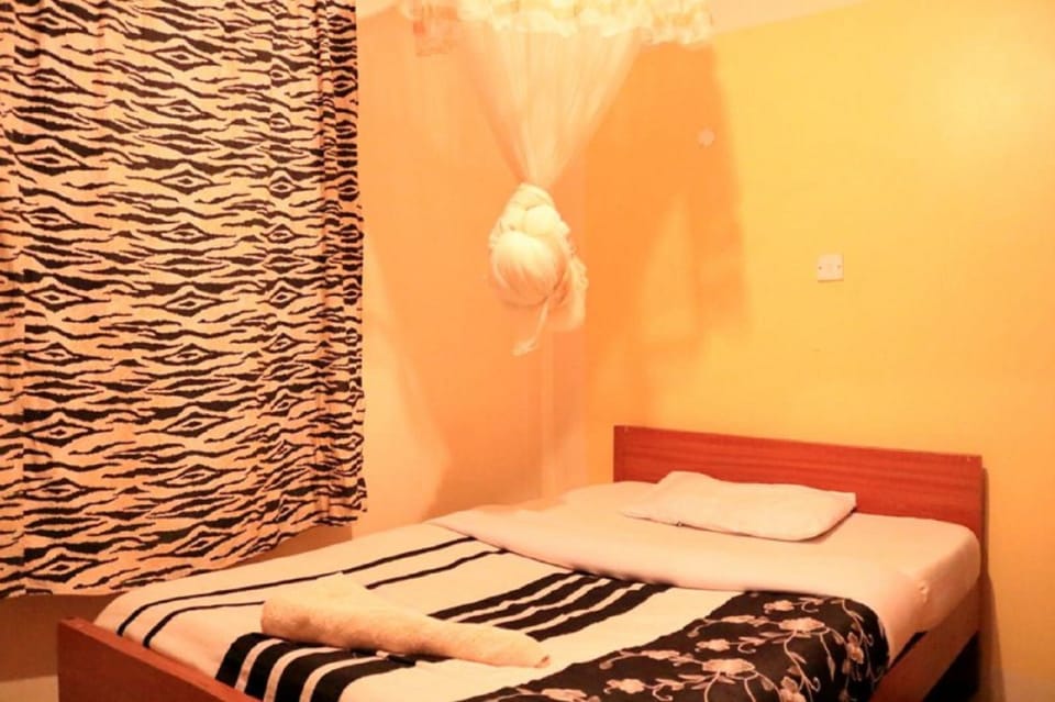 Standard Double or Twin Room | Premium bedding, memory foam beds, desk, WiFi (free)