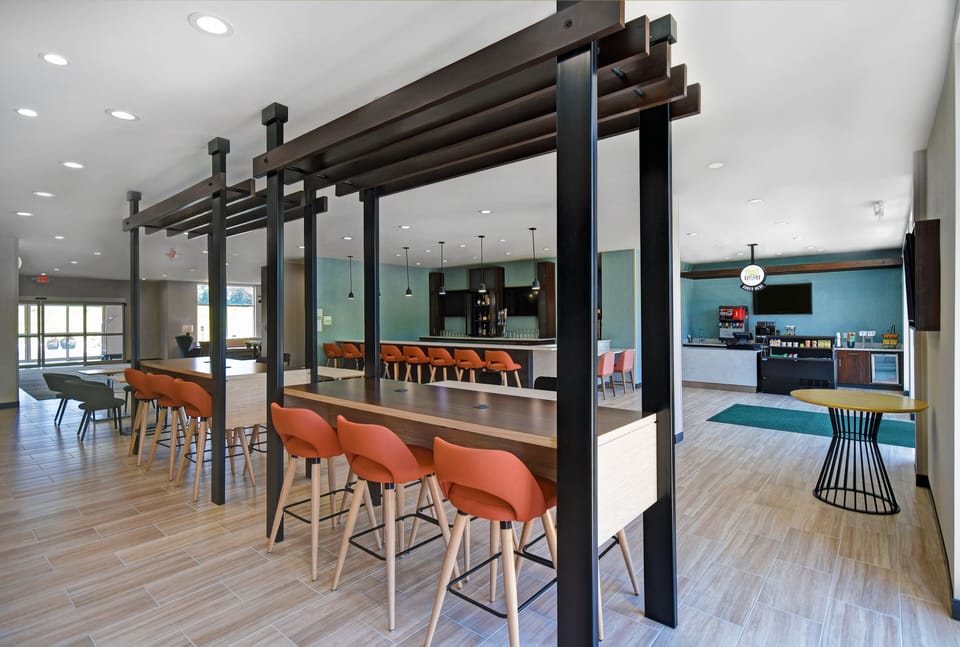 Breakfast and lunch served