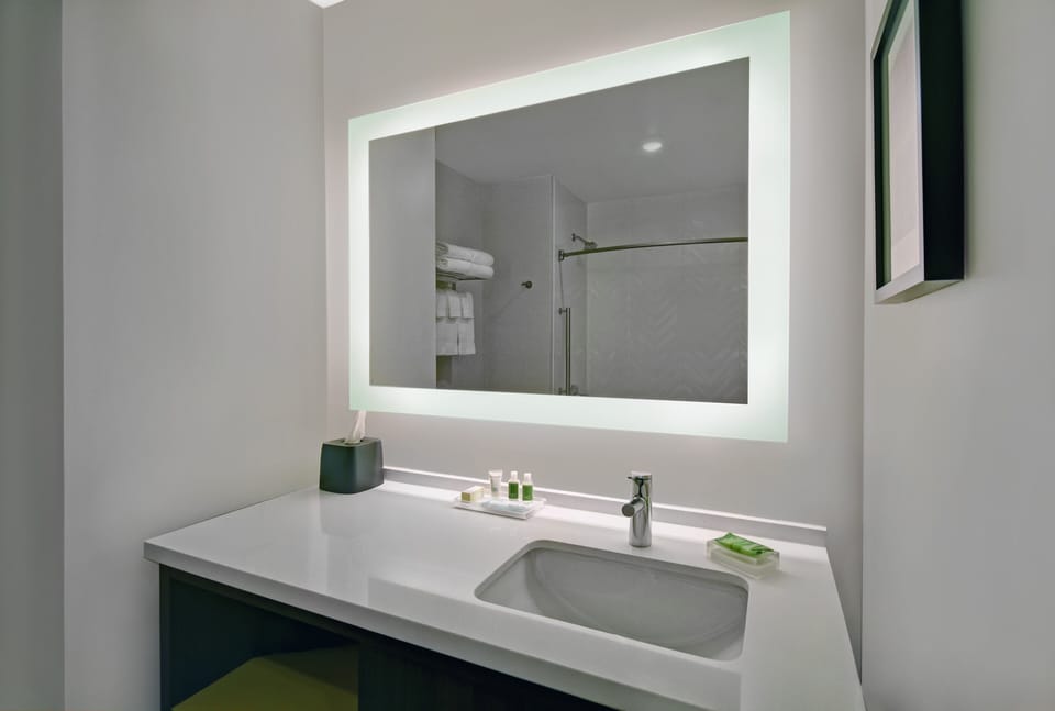 Standard Room, 2 Queen Beds | Bathroom | Free toiletries, hair dryer, towels, soap