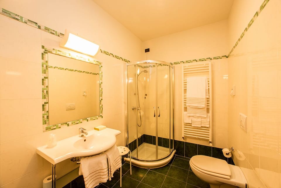 Free toiletries, bidet, towels