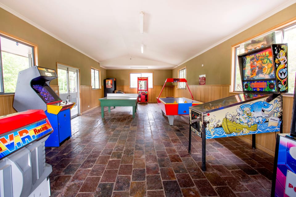 Discovery Parks - Lake Hume, Victoria Campground/ 
RV Resort in Victoria