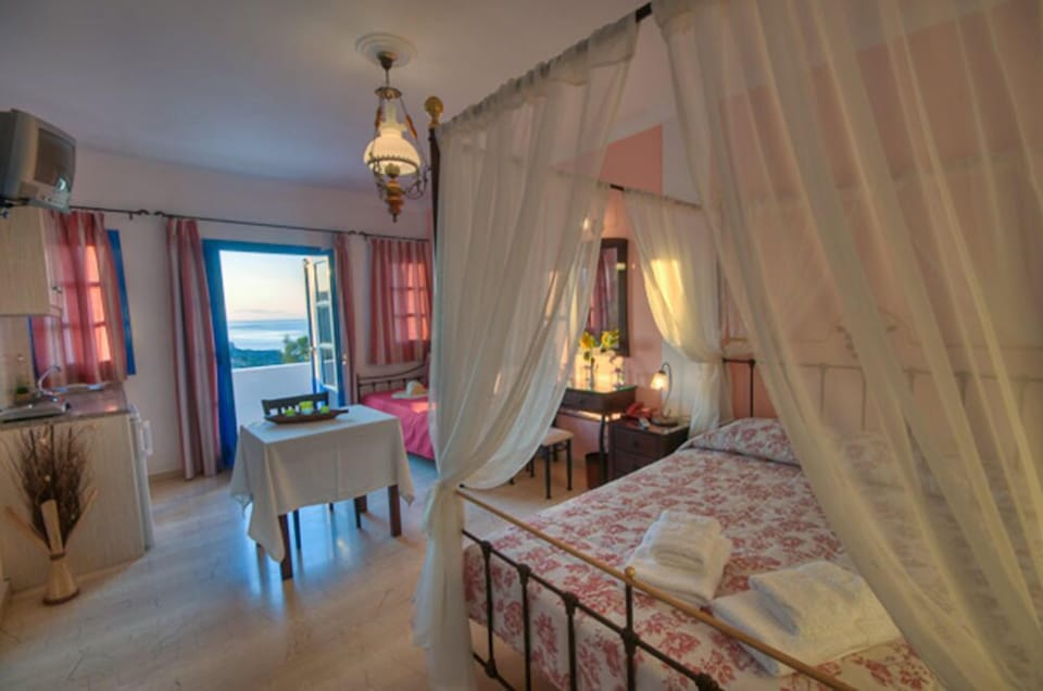 Superior Room | Private kitchenette