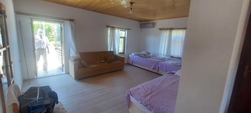 Deniz ve Orman Manzarali Bagimsiz Ev | Free WiFi, bed sheets