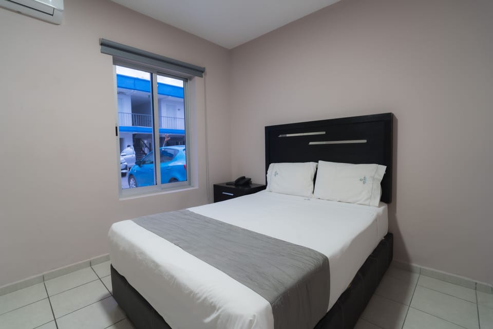 Standard Room | Free WiFi, bed sheets
