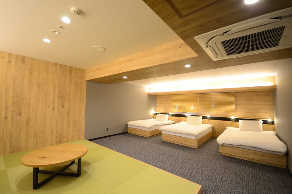 Family Room | In-room safe, free WiFi, bed sheets